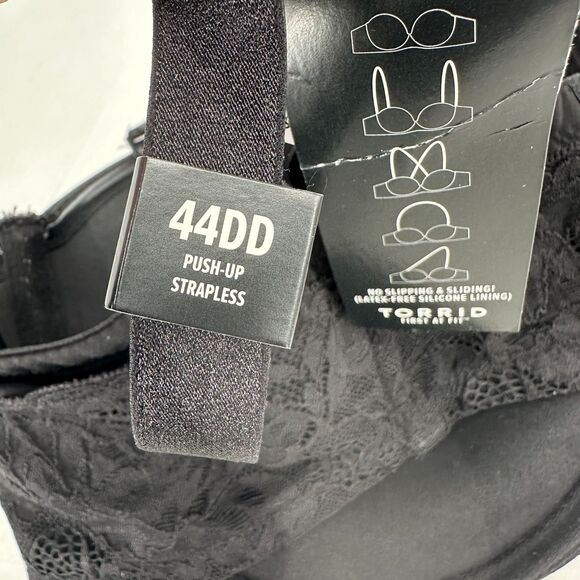 Torrid Curve Push Up Padded Strapless Bra Size 44DD Black Underwire Straps Lace - Picture 4 of 6